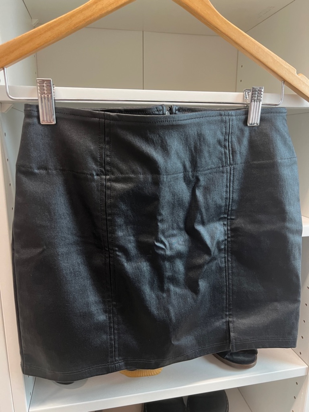 Shinestar Black Mini Skirt with Panel Stitching